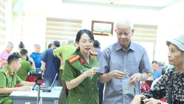 XÃ ĐÌNH LẬP PHỐI HỢP THU NHẬN MẪU ADN THÂN NHÂN LIỆT SĨ CHƯA XÁC ĐỊNH DANH TÍNH
