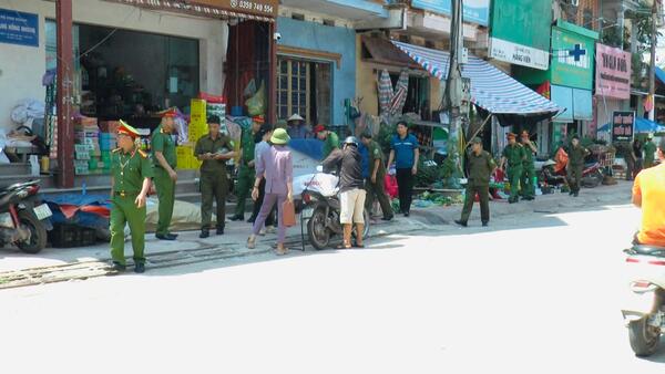 CÔNG AN XÃ ĐÌNH LẬP PHỐI HỢP TUẦN TRA, KIỂM SOÁT BẢO ĐẢM TRẬT TỰ CÔNG CỘNG, TRẬT TỰ ĐÔ THỊ