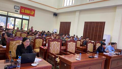 HỘI NGHỊ TẬP HUẤN SỬ DỤNG ỨNG DỤNG   “SỔ TAY ĐẢNG VIÊN ĐIỆN TỬ”
