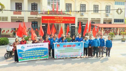 Đoàn Thanh niên, Hội LHPN xã Đình Lập ra quân tuyên truyền bầu cử đại biểu HĐND các cấp