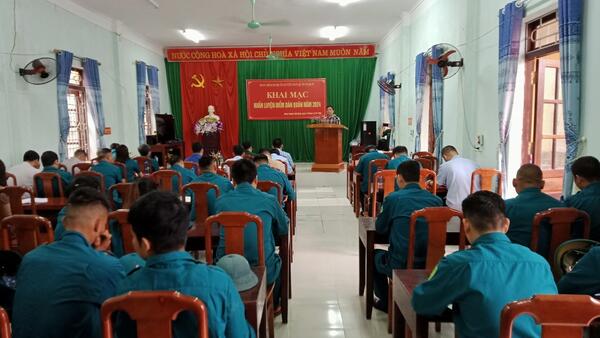 Thị trấn Nông Trường Thái Bình khai mạc huấn luyện điểm dân quân năm 2024