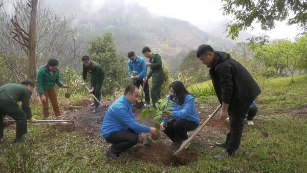 Chương trình khởi động “ Tháng Thanh Niên” và hành trình “Tháng Ba Biên giới” đến với địa chỉ đỏ năm 2025.