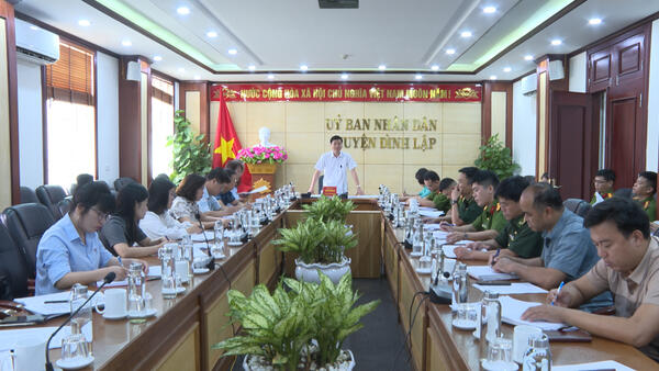 Triển khai cao điểm đấu tranh ngăn chặn, đẩy lùi tình trạng buôn lậu, gian lận thương mại, hàng giả, xâm phạm quyền sở hữu trí tuệ trên địa bàn huyện