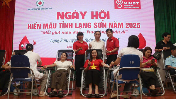 Ngày hội hiến máu tình nguyện năm 2025, tôn vinh tập thể, gia đình, cá nhân có thành tích tiêu biểu trong phong trào hiến máu tình nguyện