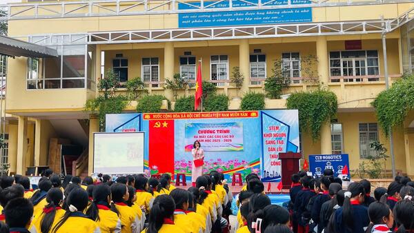 Trường PTDTNT THCS&THPT Đình Lập tổ chức Chương trình ra mắt các Câu lạc bộ năm học 2025 - 2026