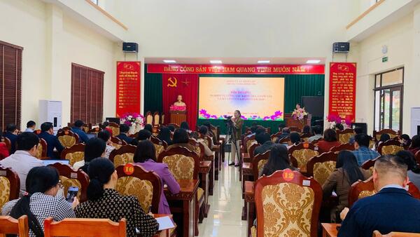 TỔ CHỨC LỚP BỒI DƯỠNG NGHIỆP VỤ CÔNG TÁC KIỂM TRA, GIÁM SÁT VÀ THI HÀNH KỶ LUẬT CỦA ĐẢNG NĂM 2025 TẠI TRUNG TÂM CHÍNH TRỊ XÃ ĐÌNH LẬP