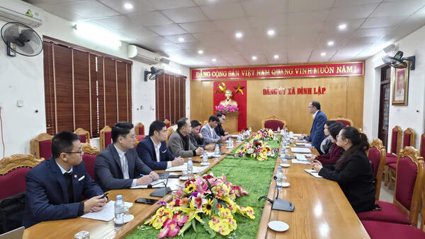 VIETTEL LẠNG SƠN LÀM VIỆC VỚI ĐẢNG ỦY, UBND XÃ ĐÌNH LẬP VỀ CHUYỂN ĐỔI SỐ THEO NGHỊ QUYẾT SỐ 57-NQ/TW