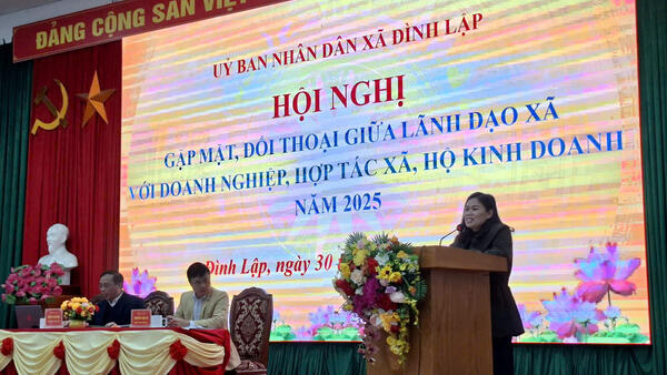 Xã Đình Lập tổ chức hội nghị gặp mặt, đối thoại với doanh nghiệp, hợp tác xã, hộ kinh doanh năm 2025