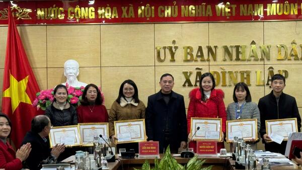 Hội nghị Tổng kết công tác lãnh đạo, chỉ đạo năm 2025 của Đảng ủy UBND xã Đình Lập