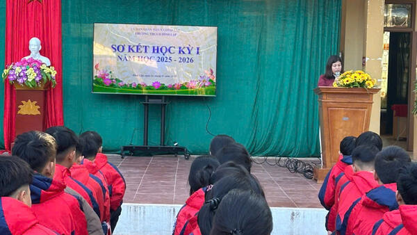 TRƯỜNG THCS II ĐÌNH LẬP SƠ KẾT HỌC KÌ I NĂM HỌC 2025 - 2026: NHIỀU THÀNH TÍCH NỔI BẬT