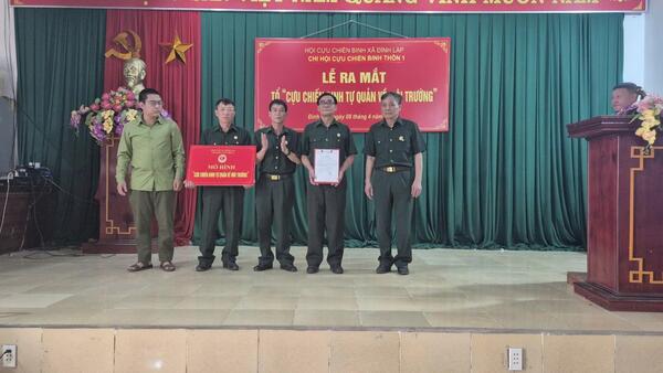 HỘI CỰU CHIẾN BINH XÃ TỔ CHỨC RA MÔ HÌNH ĐIỂM TỔ “CỰU CHIẾN BINH TỰ QUẢN VỀ MÔI TRƯỜNG” TẠI THÔN 1 XÃ ĐÌNH LẬP