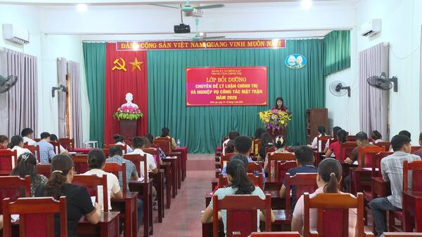 Khai giảng lớp bồi dưỡng lý luận chính trị và nghiệp vụ công tác Mặt trận năm 2026