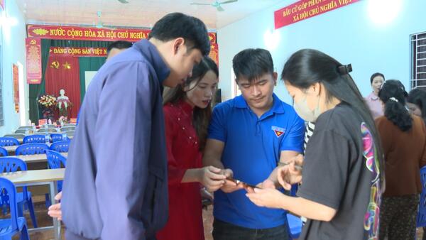 Đoàn Thanh niên xã Đình Lập phát huy vai trò trong chuyển đổi số