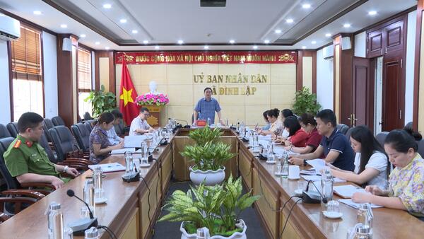 Xã Đình Lập họp Ban Chỉ đạo Kỳ thi tốt nghiệp THPT năm 2026 và Kỳ thi tuyển sinh Trung học phổ thông năm học 2026 – 2027