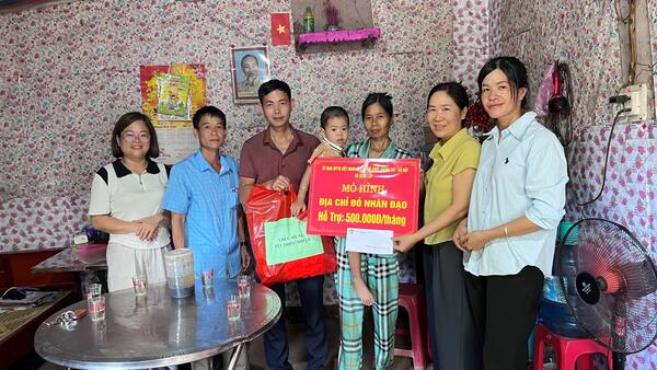 UỶ BAN MTTQ VÀ CÁC TỔ CHỨC CHÍNH TRỊ - XÃ HỘI XÃ ĐÌNH LẬP GẮN ĐỊA CHỈ ĐỎ NHÂN ĐẠO