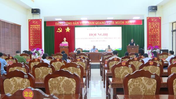 HỘI NGHỊ BAN CHẤP HÀNH ĐẢNG BỘ XÃ CHO Ý KIẾN VỀ DỰ THẢO ĐỀ ÁN SẮP XẾP, KIỆN TOÀN TỔ CHỨC ĐẢNG TẠI CÁC THÔN SAU SÁP NHẬP