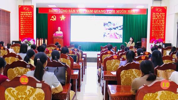 Tập huấn bồi dưỡng chuyên môn, nghiệp vụ cho cán bộ quản lý, giáo viên mầm non trên địa bàn xã Đình Lập năm 2026