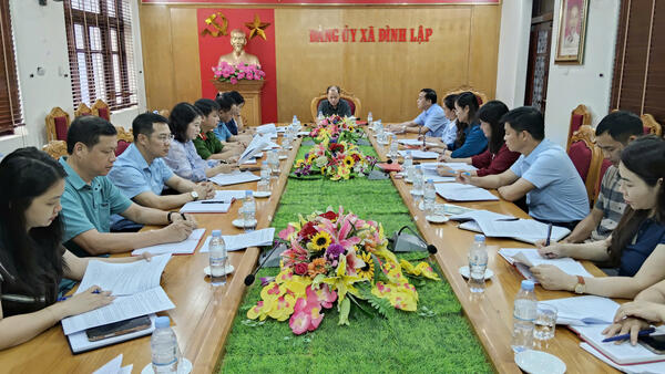 HỘI NGHỊ BAN CHẤP HÀNH ĐẢNG BỘ XÃ ĐÌNH LẬP THÔNG QUA DỰ THẢO ĐỀ ÁN THÀNH LẬP CÁC TỔ CHỨC ĐẢNG TẠI CÁC ĐƠN VỊ SỰ NGHIỆP GIÁO DỤC SAU SÁP NHẬP