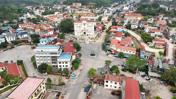 ĐẢNG UỶ XÃ ĐÌNH LẬP BAN HÀNH KẾ HOẠCH THỰC HIỆN CÁC CHƯƠNG TRÌNH MTQG GIAI ĐOẠN 2026-2030