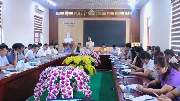 Đoàn kiểm của Sở Giáo dục và Đào tạo tỉnh kiểm tra tình hình sắp xếp, vận hành các cơ sở giáo dục sau sắp xếp tại các xã khu vực Đình Lập