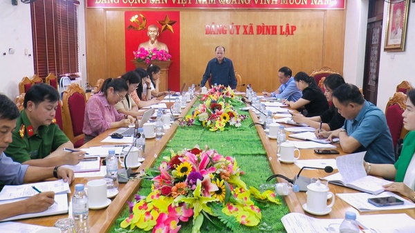 Xã Đình Lập họp Ban Chỉ đạo về phát triển khoa học, công nghệ, đổi mới sáng tạo và chuyển đổi số 9 tháng năm 2026