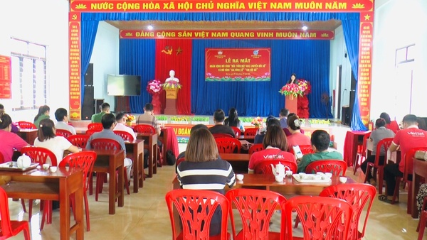 Ủy ban MTTQ xã Đình Lập ra mắt mô hình “Mỗi thôn một góc chuyển đổi số” và mô hình “Gia đình số” “Chi hội số”tại thôn Đại An