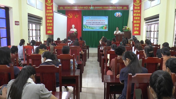 HỘI LHPN XÃ ĐÌNH LẬP TỔ CHỨC HỘI NGHỊ TUYÊN TRUYỀN CUỘC VẬN ĐỘNG “XÂY DỰNG GIA ĐÌNH 5 KHÔNG, 3 SẠCH, 3 AN” GẮN VỚI BẢO VỆ MÔI TRƯỜNG VÀ XÂY DỰNG NÔNG THÔN MỚI NĂM 2026